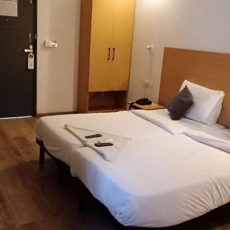 צ'נאי Hotel Amrita מראה חיצוני תמונה