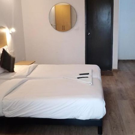 צ'נאי Hotel Amrita מראה חיצוני תמונה