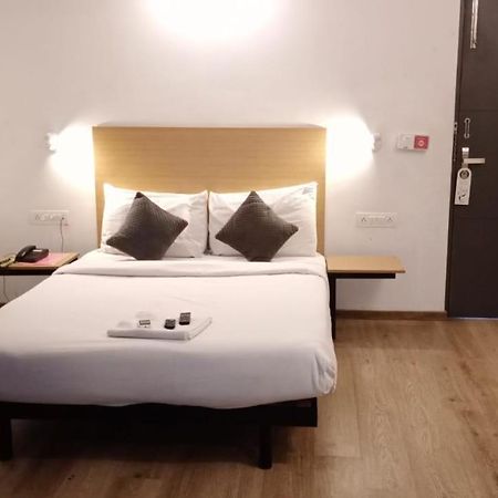 צ'נאי Hotel Amrita מראה חיצוני תמונה